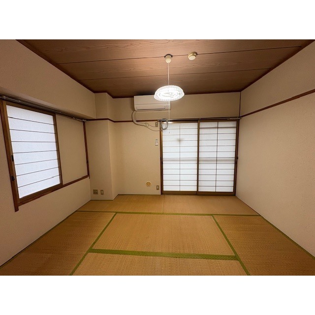 パークサイト春山 501号室