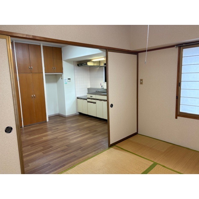 パークサイト春山 501号室