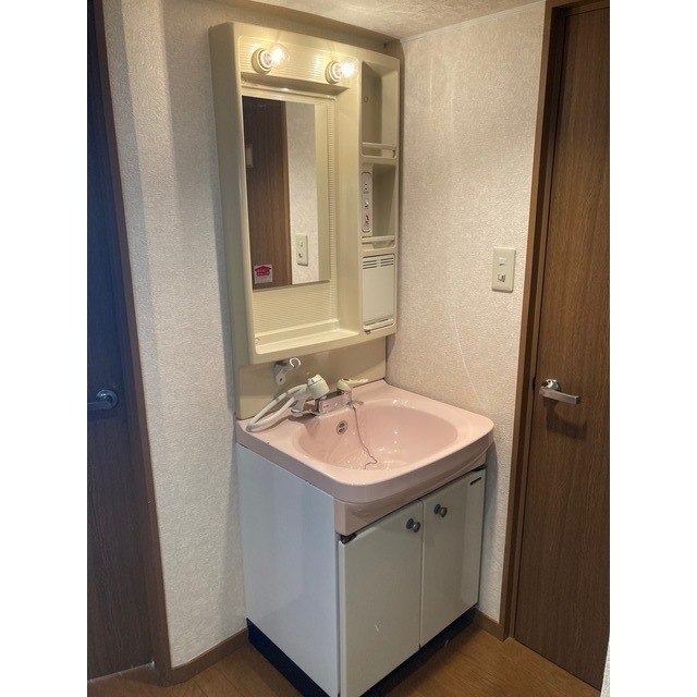 信開セルーラフェニックス 206号室