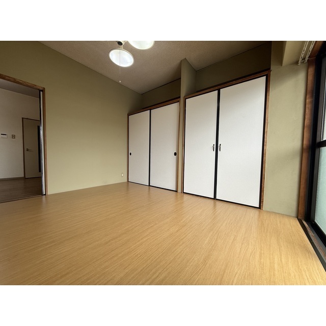 信開ウエラコート津内 310号室