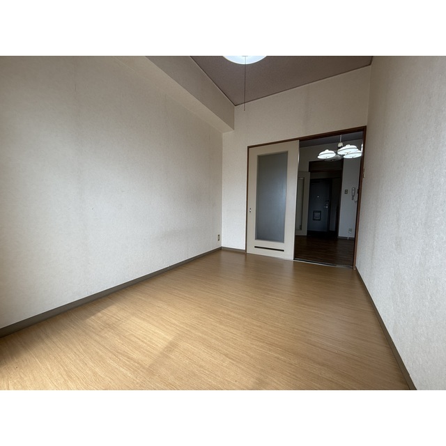 信開ウエラコート津内 310号室