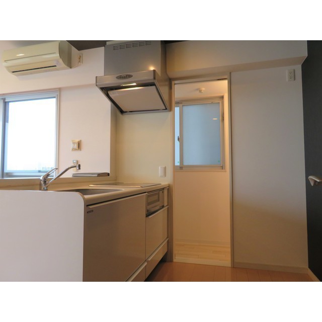 エスカイア千石町 403号室