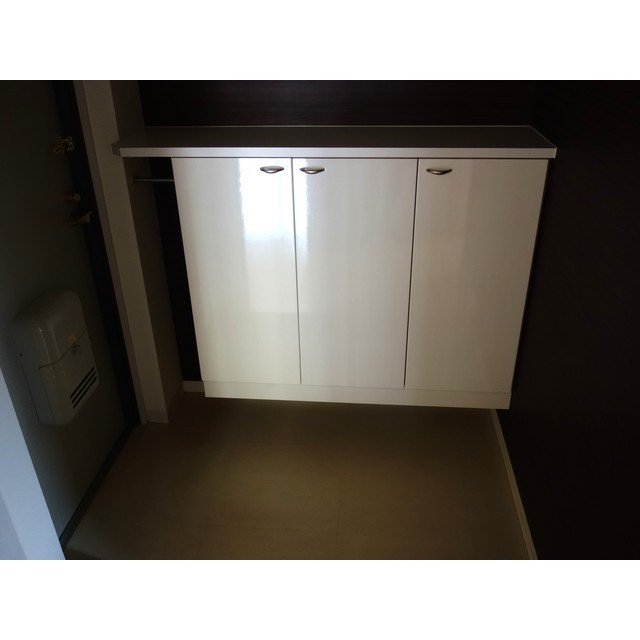 エスカイア神通 201号室