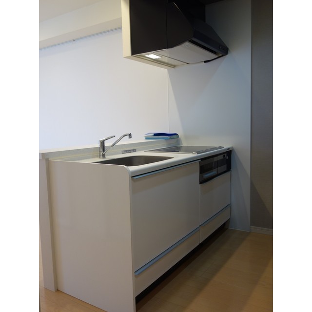 エスカイア神通 201号室