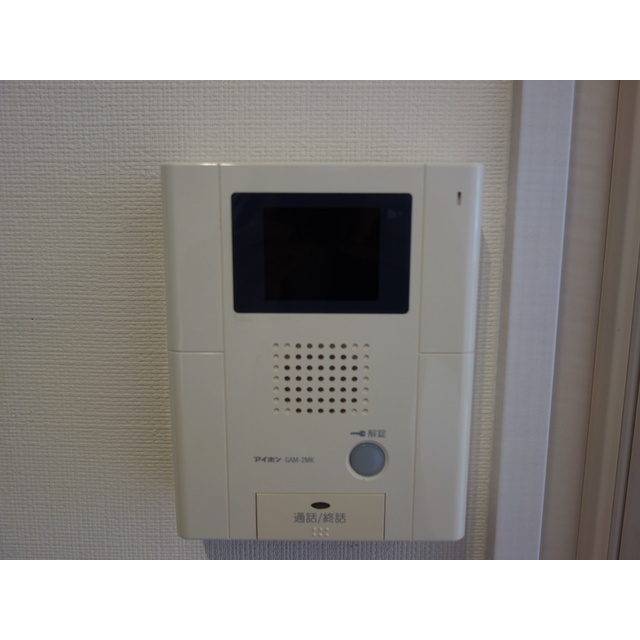 エスカイア神通 201号室