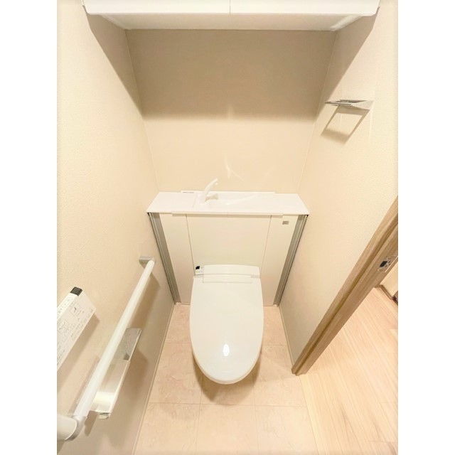 プレサンスロジェ金沢香林坊 202号室