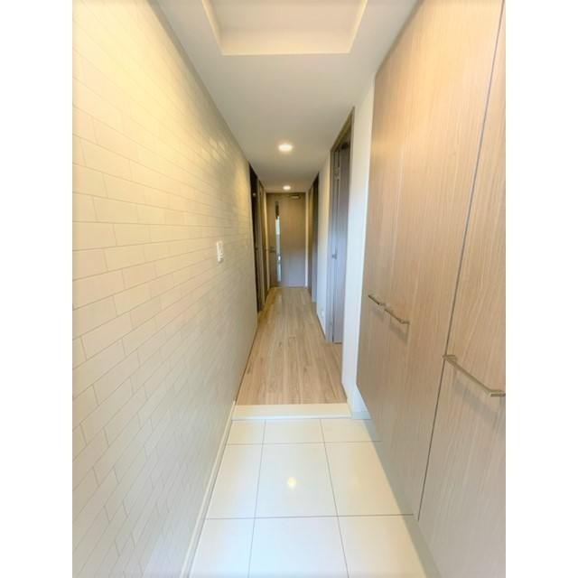 プレサンスロジェ金沢香林坊 202号室