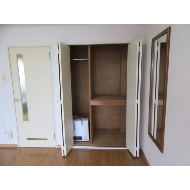 スカイコートモリ 502号室