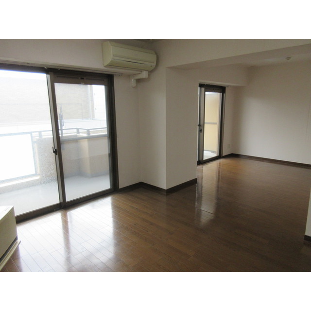 アパガーデンコート万代 410号室